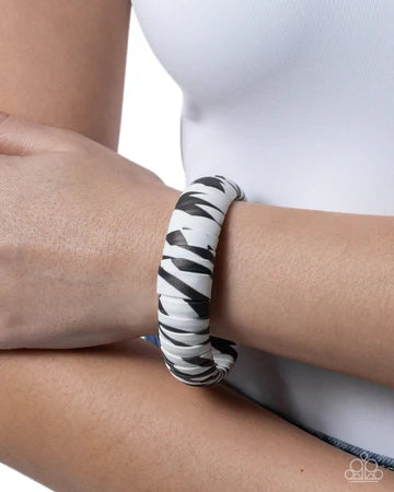 Printed Pattern - Black