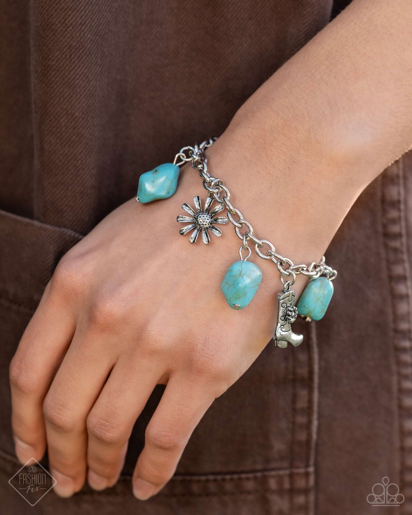 Simply Santa Fe - June 2024 - Fashion Fix