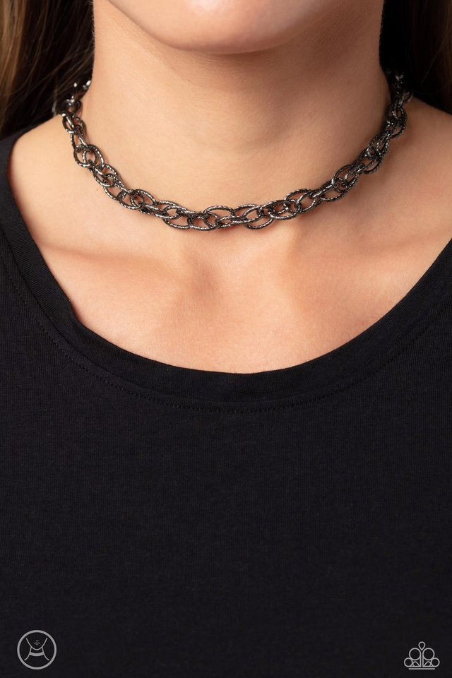 If I Only Had a Chain - Black