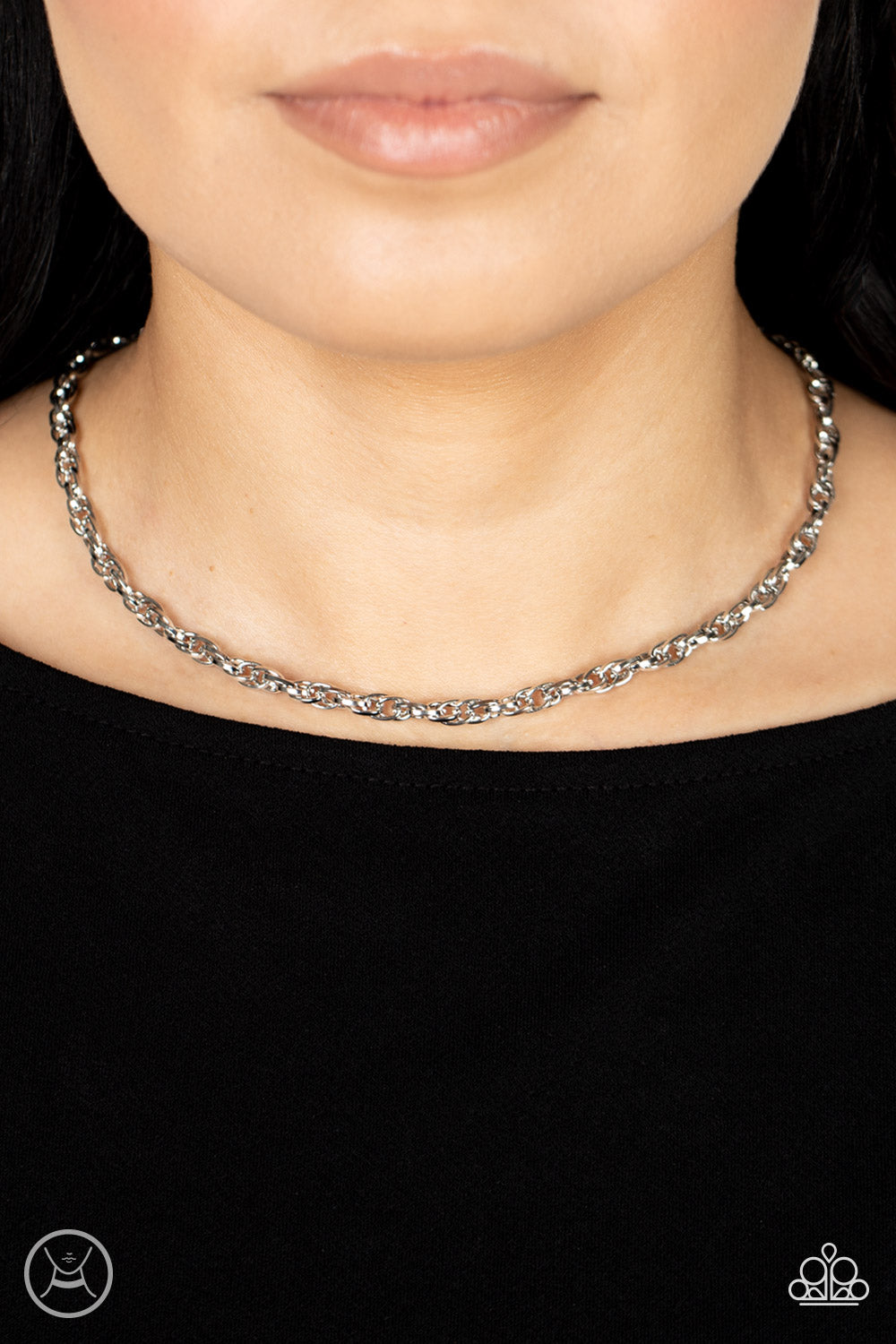 Urban Underdog - Silver (Choker)