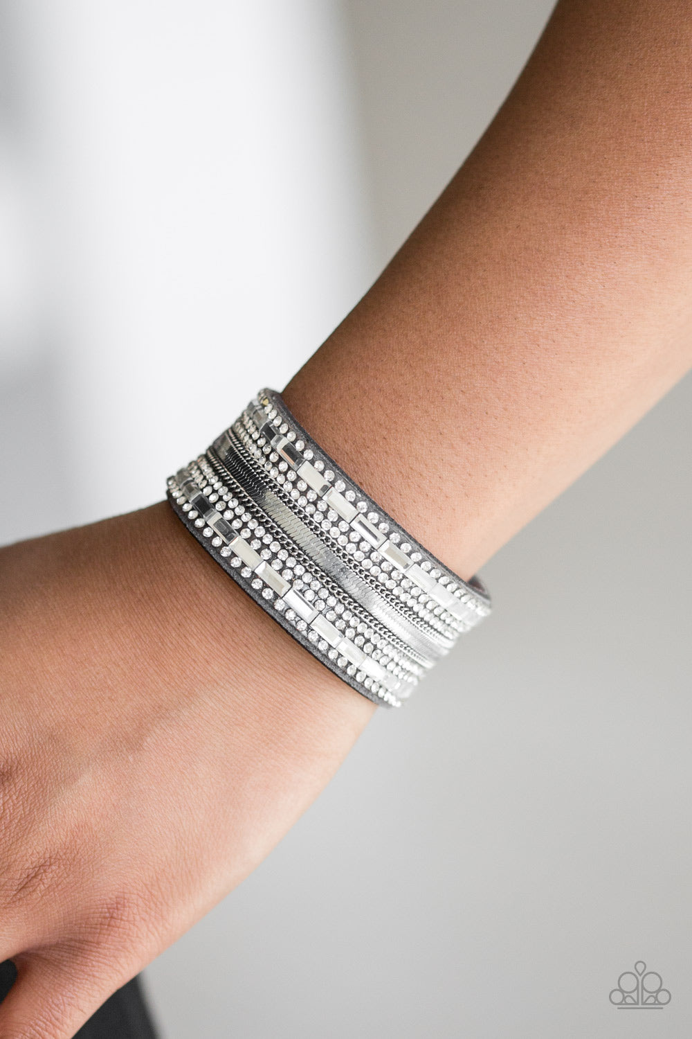 Teasingly Tomboy - Silver