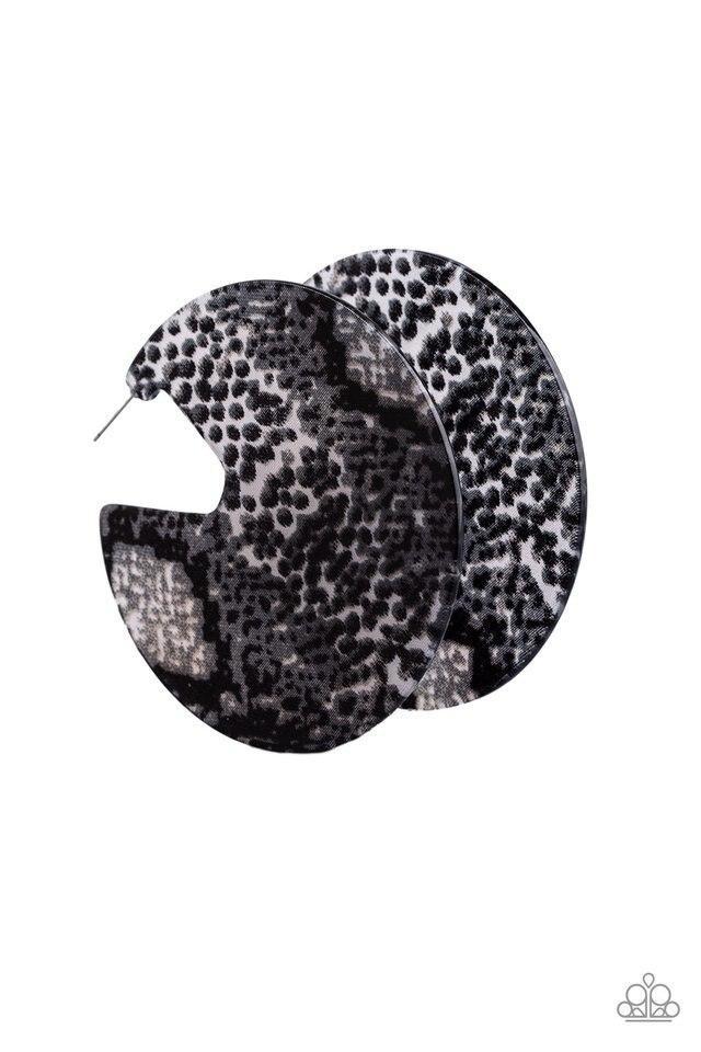 Hit or Hiss - Black